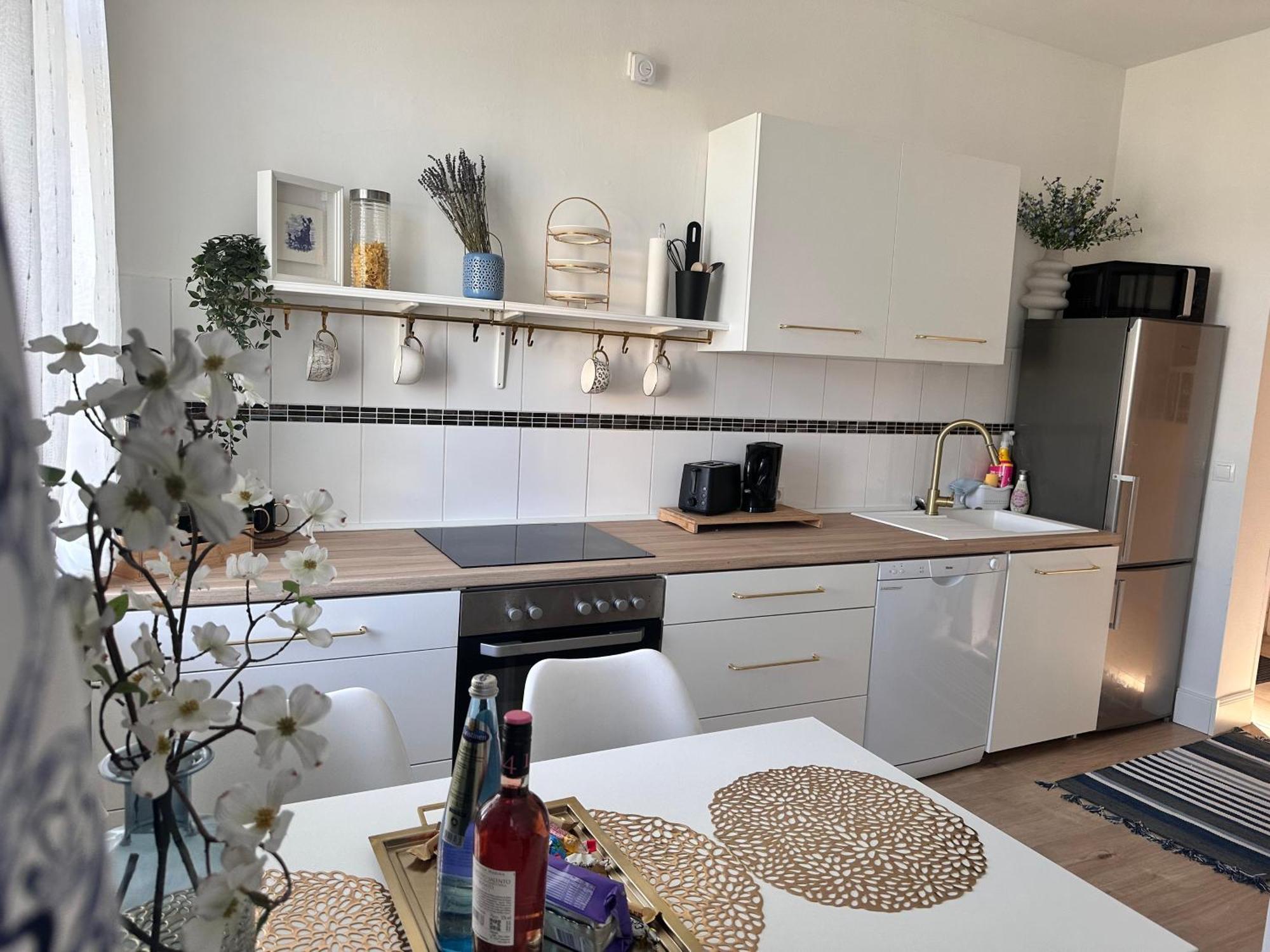 Zu Vermieten Apartment *